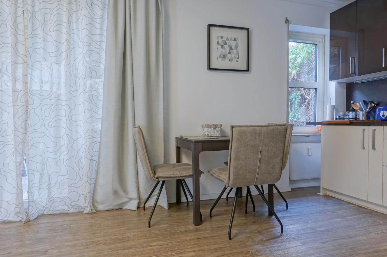 Ruhige Ferienwohnung Mitten In Wiesbaden Exterior foto