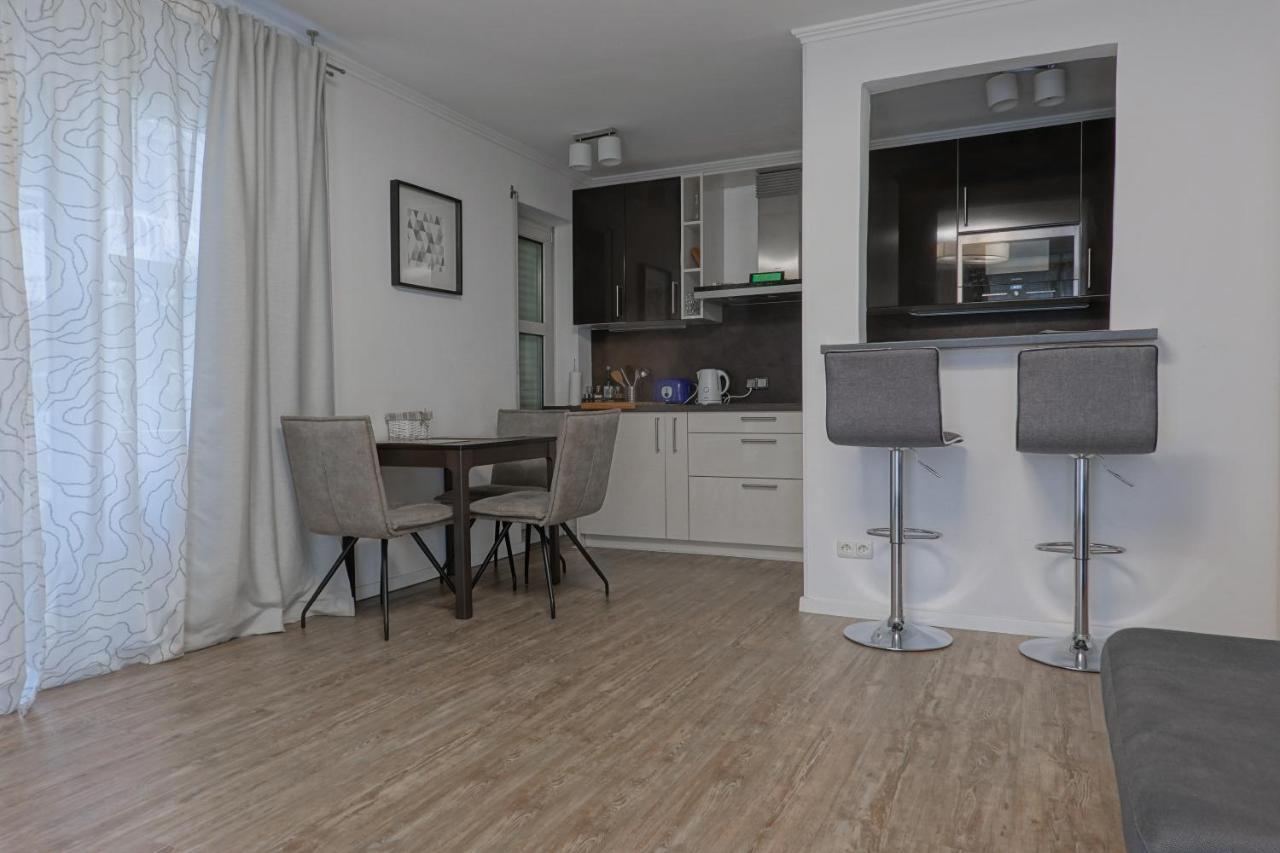 Ruhige Ferienwohnung Mitten In Wiesbaden Exterior foto